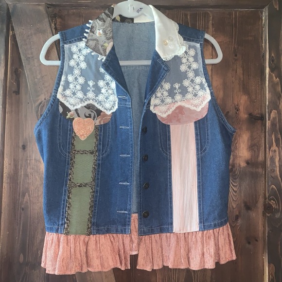 Jackets & Blazers - Taylor G Dallas Women's Denim Vest Embroidered Ruffled Lace Buttons M-L See Pic